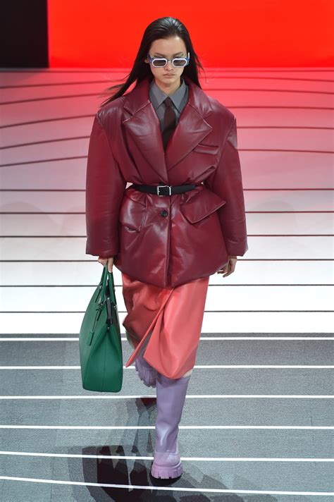 prada sfilata donna 2020|Sfilata Prada Donna Autunno/Inverno 2020.